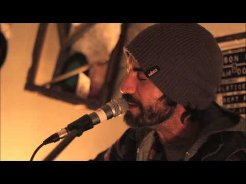 Vince Vaccaro at Victoria House Concert B: Truth (Alexander Ebert cover)