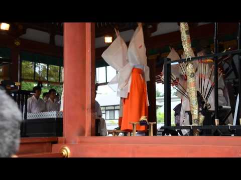 鎌倉八幡宮の 夏越の舞