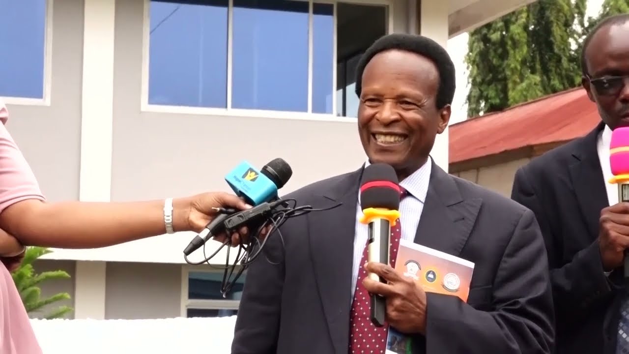 RAIS  WA KANISA LA WASABATO  DUNIANI AWEKA WAKFU HOSPITALI YA PANSIASI SDA MWANZA