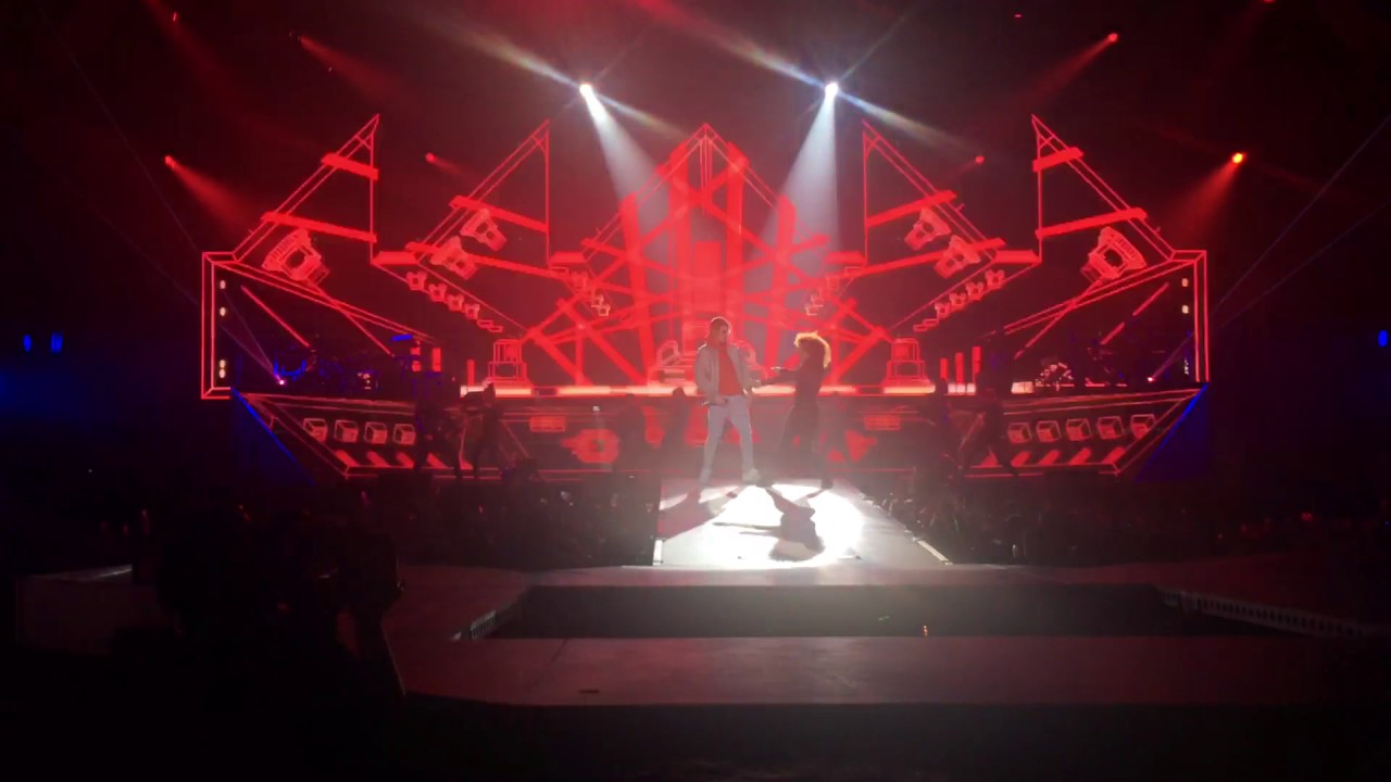 Justin Bieber (Purpose Tour Barcelona) As Long As You Love Me live in Barcelona