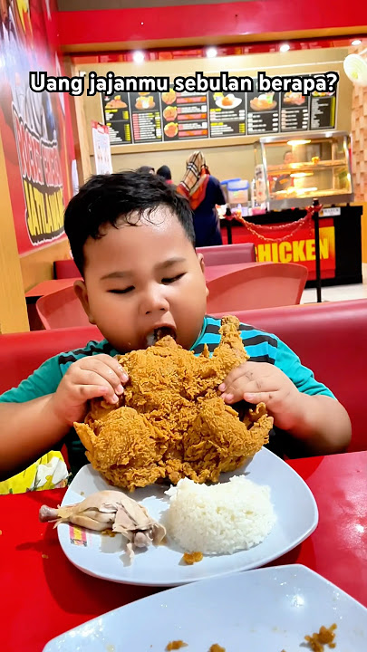 Uang jajanmu sebulan berapa? | Marcello mukbang ayam utuh satu ekor