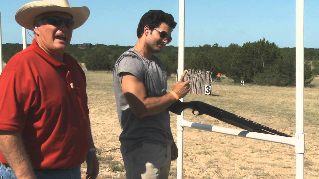 Beretta Extrema Fun at Austin Gun Club - YouTube
