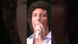 Tom Jones &amp; Chuck Berry  "Roll over Beethoven" ShortByRamónMata