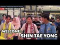 🔴LIVE STREAM‼️SHIN TAE YONG TIBA DI INDONESIA HARI INI BESERTA STAF ROMBONGAN PELATIH DARI KOREA