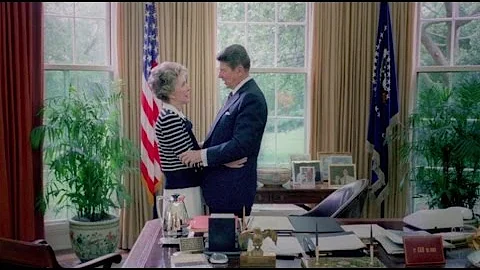 Former First Lady Nancy Reagan dies at 94