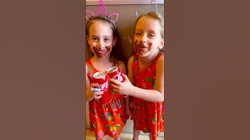 Thumbnail of A TO ŁOBUZIAKI 😮😉  NELA I LILA TWINS STORY #shorts