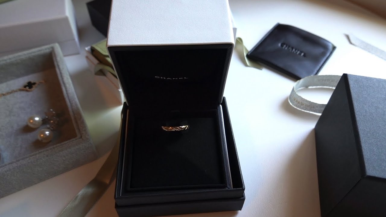 Unboxing Chanel Coco Crush Beige Gold Mini Ring / Mod Shot 