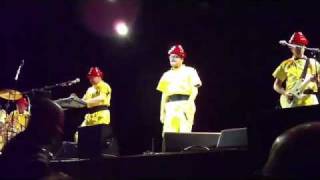 DEVO - That's Good - Akron Civic Theater: 10-17-2008