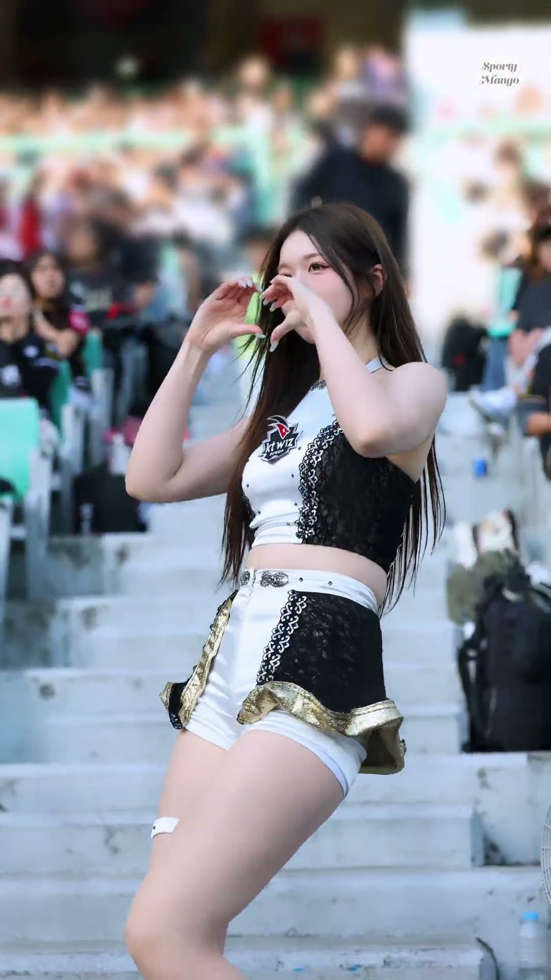 Tall and cute giant baby cheerleader Kim Min-ji Outsong