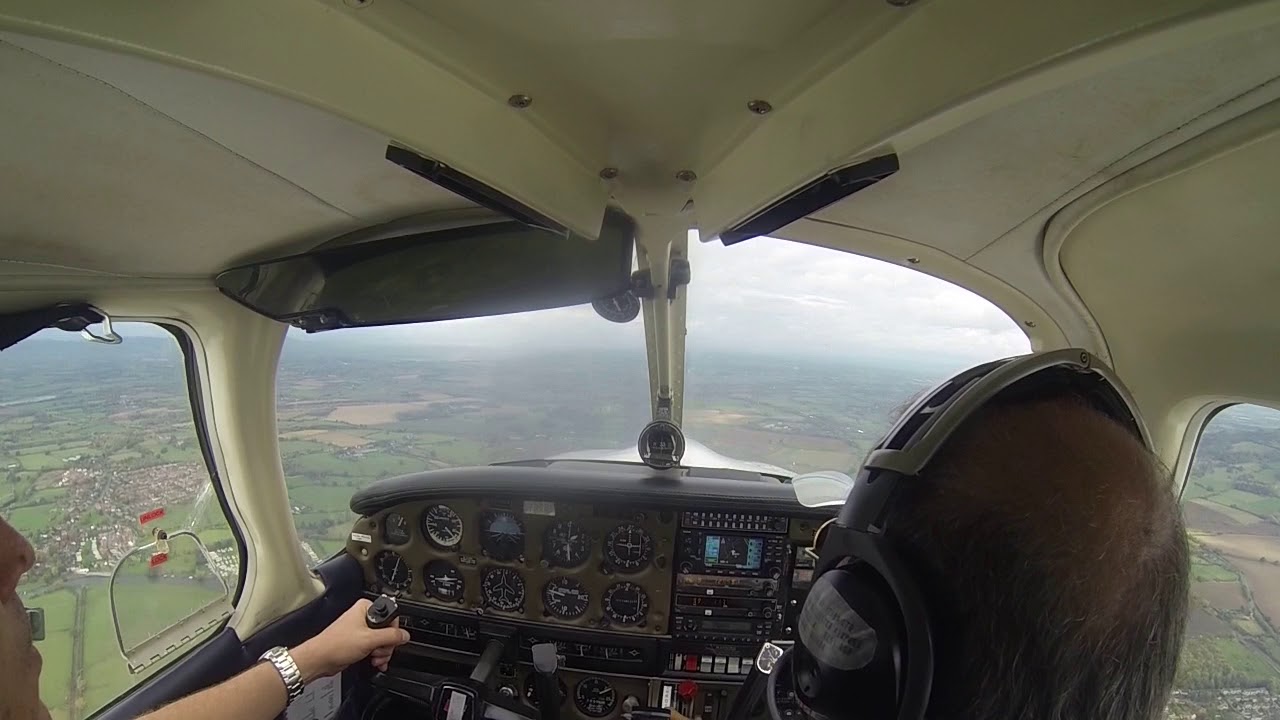 My 1st Flight lesson from Gloucestershire Staverton Airport  with Clifton Aviation