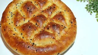 الخبز التركى بدون عجن اسهل طريقة لصنع الخبز و النتيجة توحفة جدا مطبخ_توتىTurkish bread