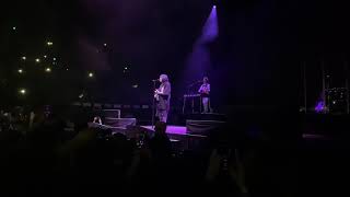 Billie Eilish - 8 \/ party favor Medley (Live Debut @ Melbourne, Australia)