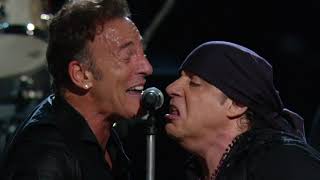 Bruce Springsteen &amp; the E Street Band with Tom Morello - &quot;Badlands&quot; | 25th Anniversary Concert
