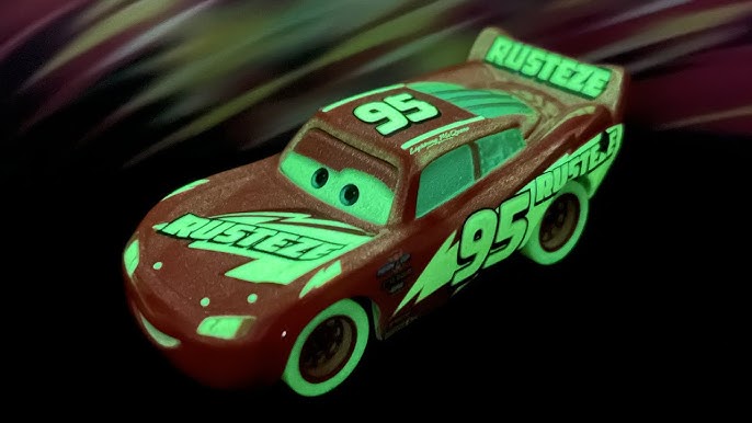 - No.95 Disney McQueen Cars YouTube Racers Mattel Pixar Diecast Rust-Eze Glow Glow-In-The-Dark Lightning