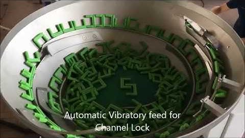 OMAL 1300 OF Lockdowel H Channel Clip