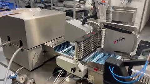 Slicing and Packing Vegan Bacon on a S.A.M. PX3 MAP  / packaging line automatic