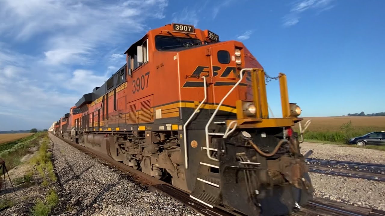Some of the FASTEST Freight Trains the US Has to Offer!! - BNSF’s Marceline Subdivision at Estate Pl
