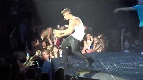 Justin Bieber - ONE LESS LONELY GIRL - ALMATY 2014