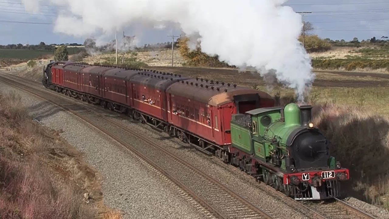 Steam Trains in Ballarat - Heritage Weekend Shuttles 2012: Australian Trains - YouTube