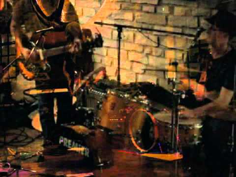 Brown Paper Bag - Barely Awake ( Live ) 2