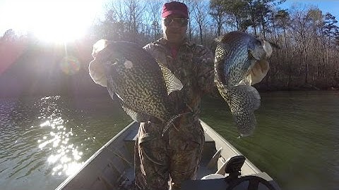 Crappie Fishing - Pre-Spawn Crappie On Lake Guntersville