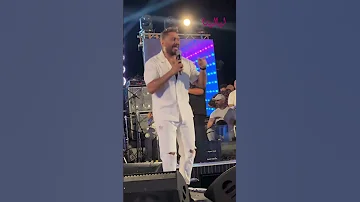 تامر حسني يغني أغنية هو ده بقى وسط تفاعل كبير من جمهوره بالساحل 