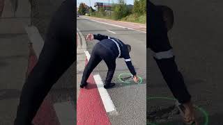 Download Lagu 🧑📝 Een dag uit het leven van Zinelabidine, weginspecteur bij Brussel Mobiliteit MP3