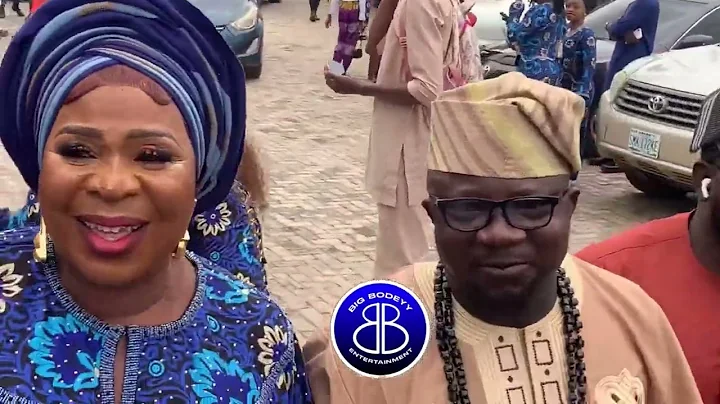 MADAM SAJETIOLOGA & SANYERI AT ODUNLADE ADEKOLA FATHER’S FINAL BURIAL 