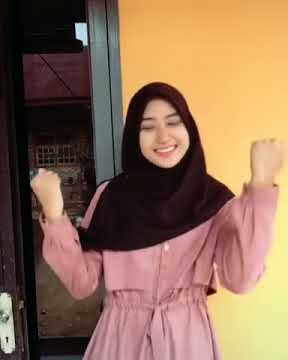 story wa cewek cantik banget berhijab manis imut terbaru