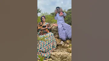 Nuur Goosaar Iyo Idil Ayruush Dhaanto Dance 