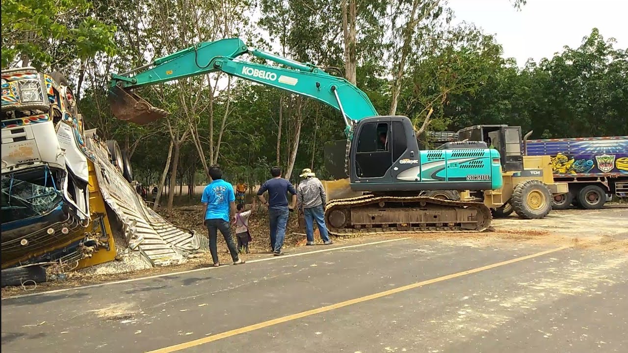 นาทีระทึก!! กู้แม่พ่วงDECA360ขึ้นจากป่ายาง ต้องระวังเป็นพิเศษ