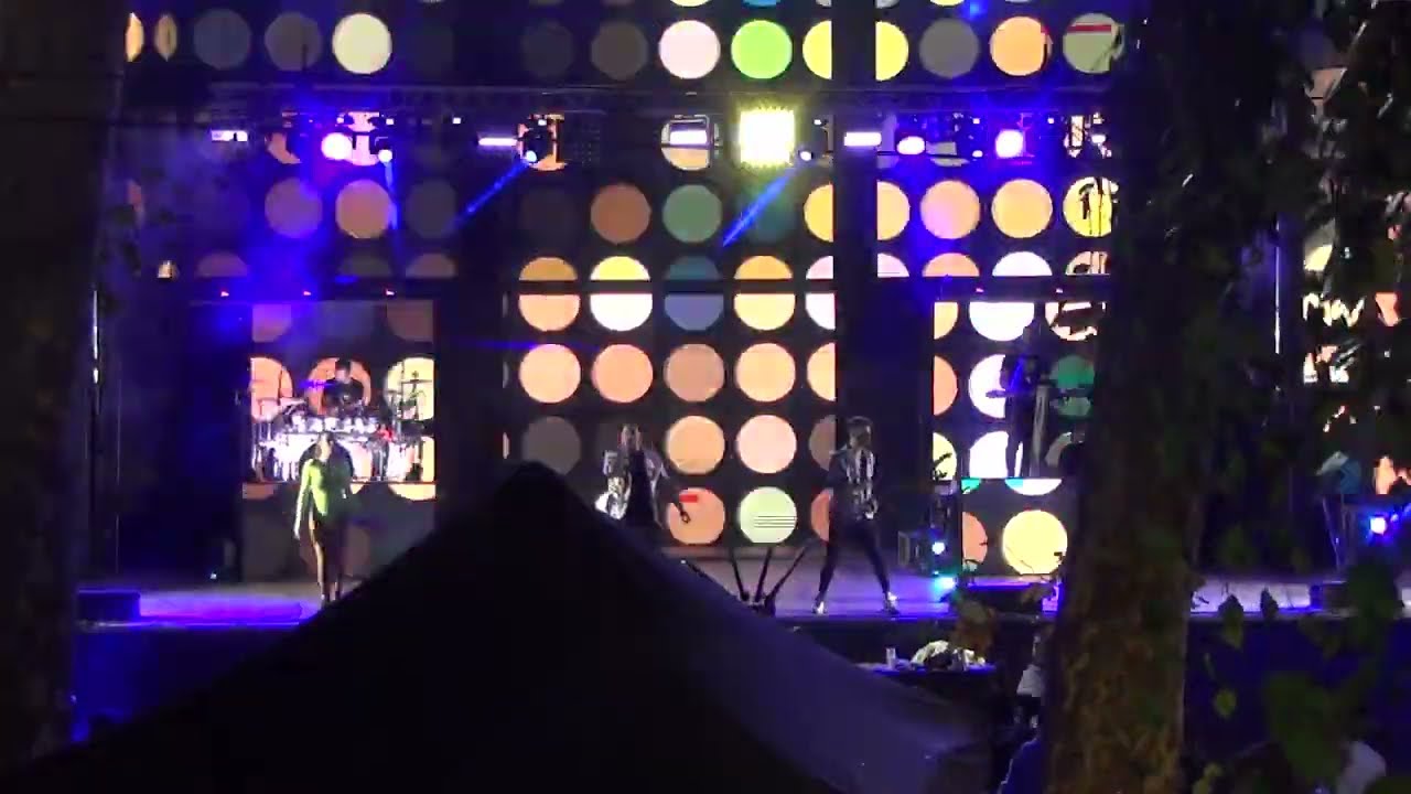 Grupo Republika - Música Portuguesa & Kuduro (Medley)