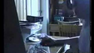 Crazy and Angry German Kid plays Modern Warfare 2