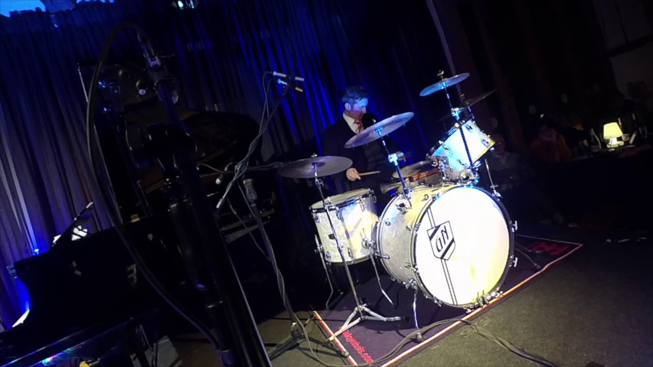 Guillaume Nouaux Trio - Medley: Cherokee / Salt Peanuts