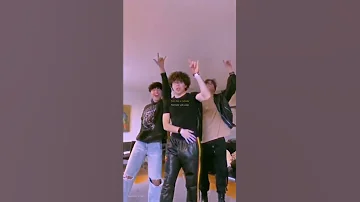 Lil Nas X Old Town Road Lyrics Translation Fyp Friend Dance Oldtownroad Video Lyrics 