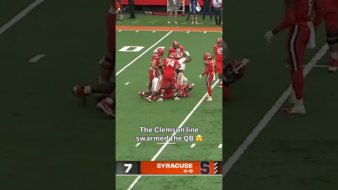 Teamwork makes the dream work π #clemson #clemsonfootball #football #accfootball #collegefootball
