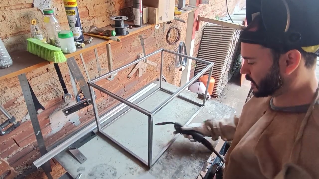 Arame Lynus mig sem gás primeiro teste.