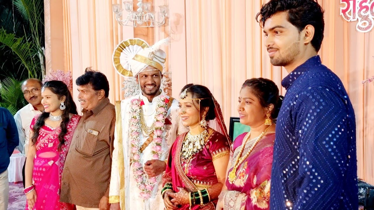 रोशनीचा गोरज मुहूर्तावर शुभ विवाह/विदाई..❤️🌟 सर्वांचा मेकअप लूक लई भारी..😜👌