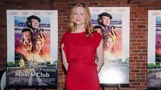 Laura Linney Jokes She ‘Would’ve Read The Phone Book’ To Work With Maggie Smith & Kathy Bates