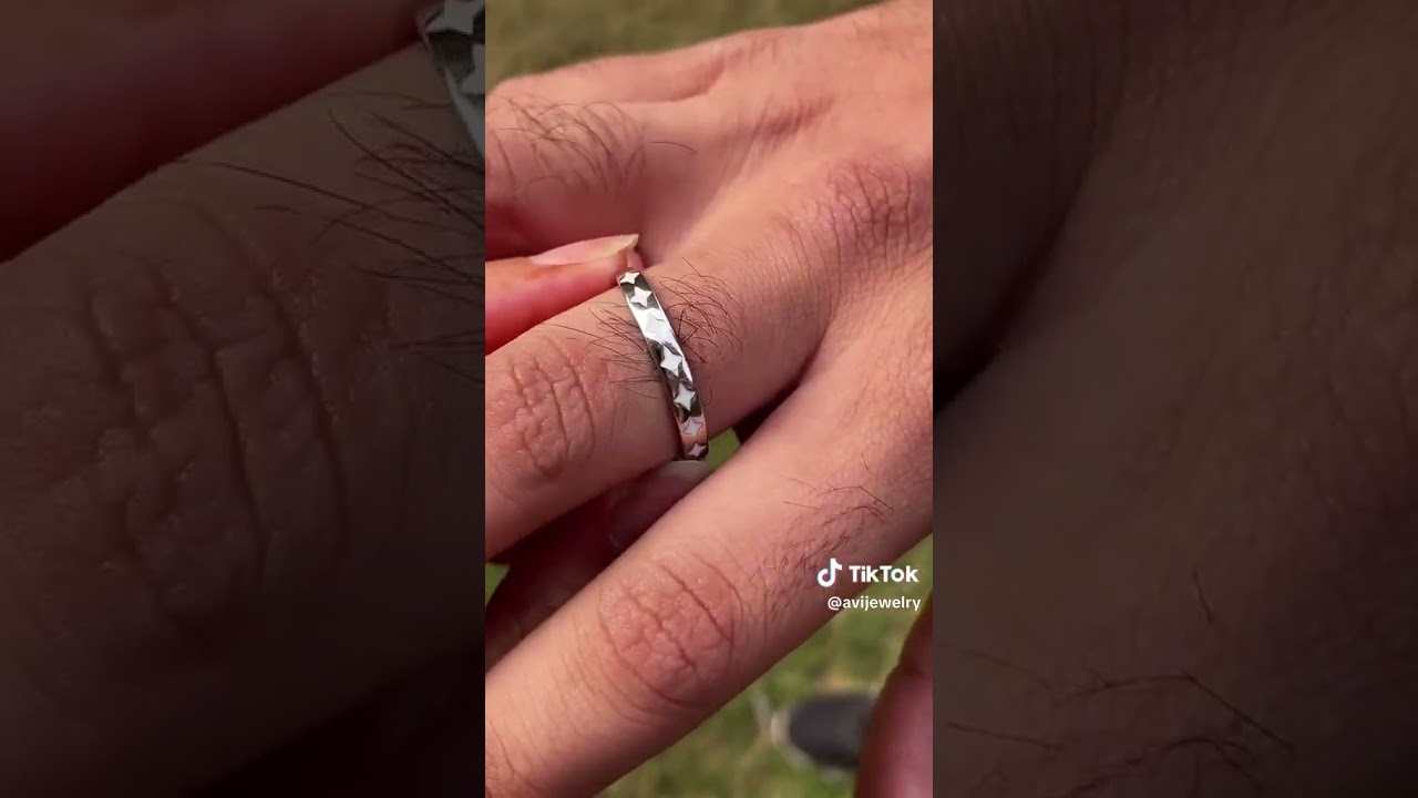 Which couple ring set would you choose? ✨