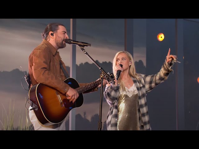 Kelsea Ballerini, Noah Kahan - Mountain With A View / Stick Season (Live from the 59th ACM Awards) class=