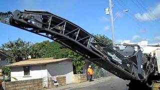 Road Work in Hawaii: Milling Kanaina Street in Honolulu