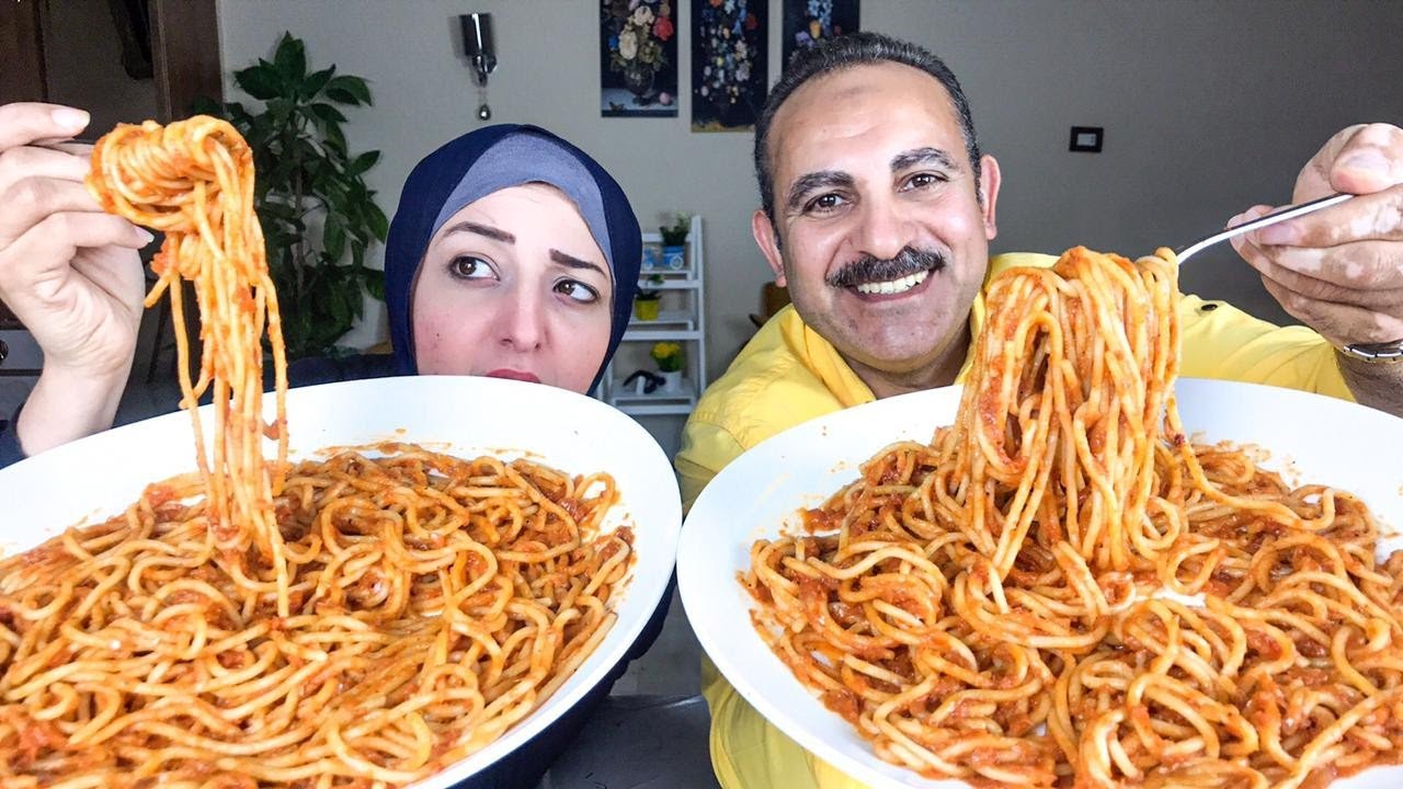 تحدى المكرونه الاسباجتى تحدى ضحك السنين😆