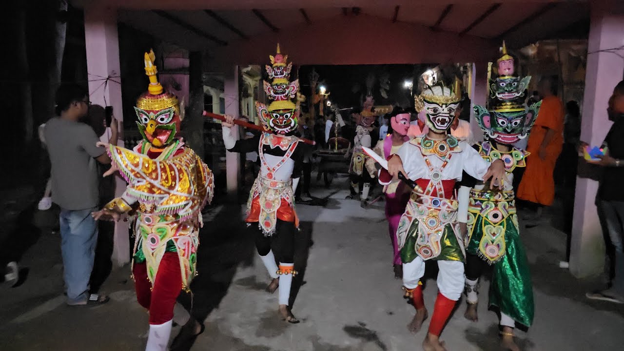 Đêm biểu diễn ok om bok krùm yakrom chùa trà sất xã long hiệp trà cú 2024