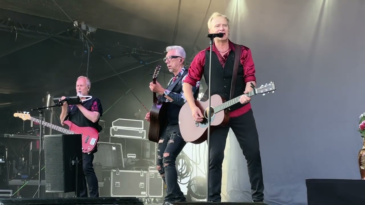 Neljä Ruusua - Sun täytyy mennä (Live) - Turku 11.7.2025 Vauhti kiihtyy -festivaali