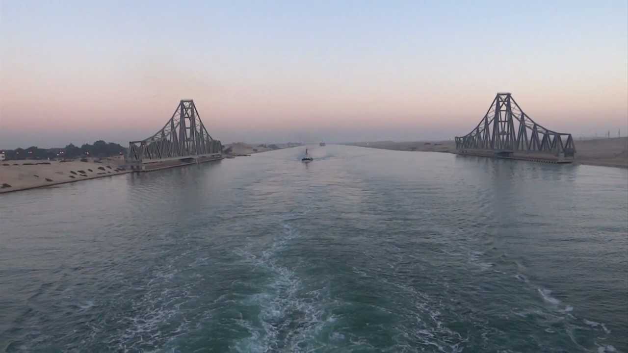 Suez Canal, Egypt - Southbound passage through the Suez ...
