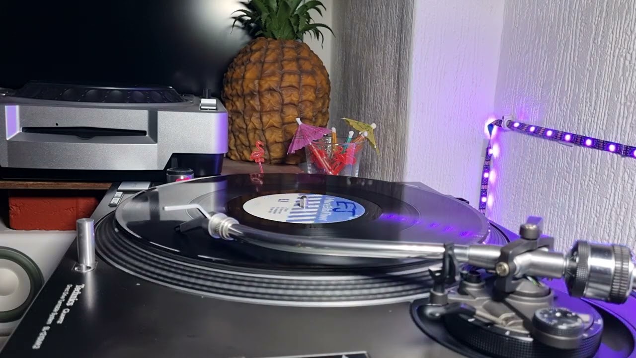 DJ E.J. - Temperature Remix- More 2 da Floor - 2006 Bassline 4x4