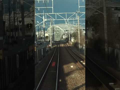福知山線の脱線衝突事故現場「祈りの杜」が見える下り列車の前面展望（321系）