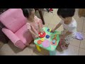 小瑩瑩第一次玩音樂遊戲桌 小瑩瑩第一次玩音樂遊戲桌