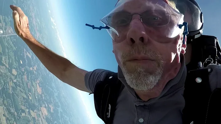 Tandem Skydiving! Dennis Dodson from Tullahoma, TN...